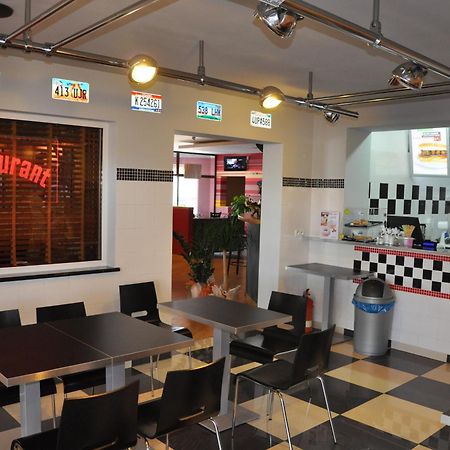 Hotel Orlik Płońsk Bagian luar foto