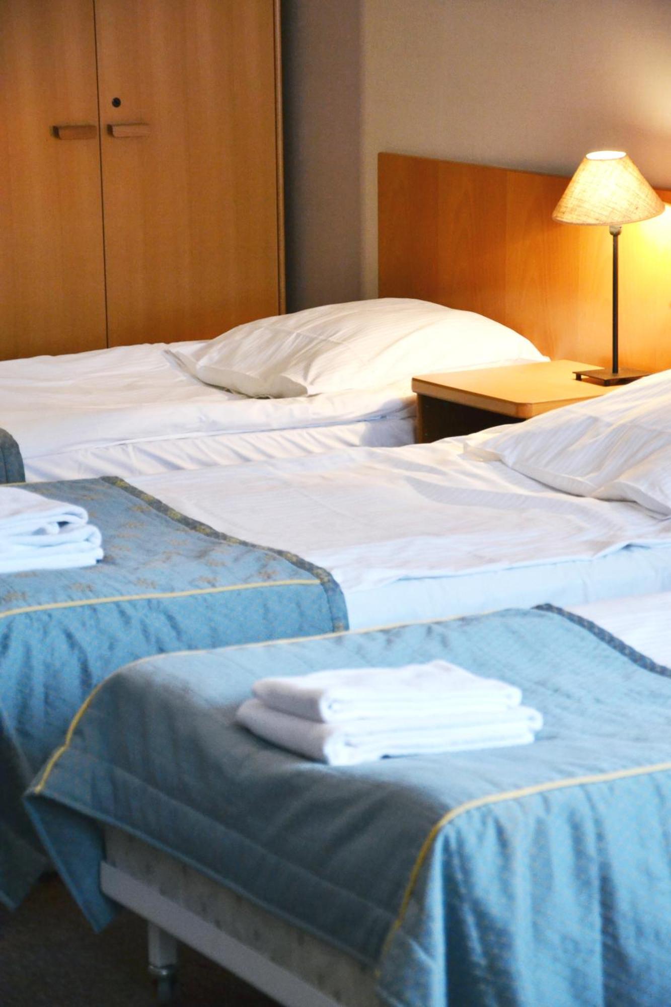 Hotel Orlik Płońsk Ruang foto